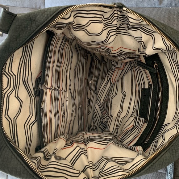 she + lo Cross body bag with studs - Picture 4 of 5